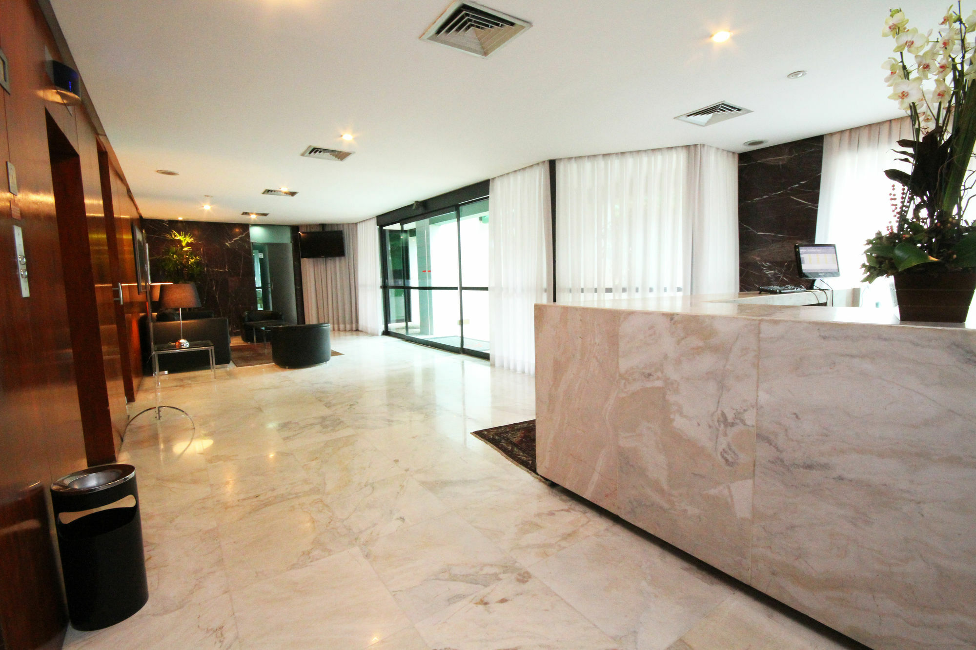 Hotel Promenade Champagnat Belo Horizonte Zewnętrze zdjęcie